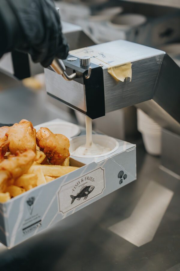 Vleminckx Sauzen bij Fish & Fries Amsterdam