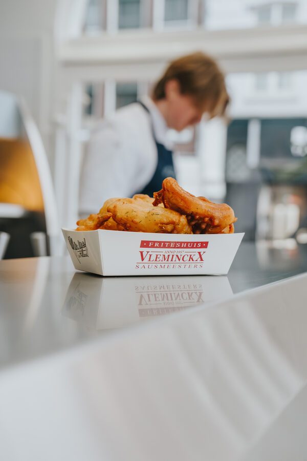 Patat Amsterdam Centrum — Vleminckx Fries at Muntplein